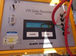 Máy đọc thiết bị dây rung VW Data Recorder