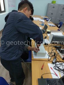 Kiểm tra lô thiết bị quan trắc thuỷ điện Pa Tần 2